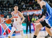 乐动体育平台-徐杰18+7+6广东逆转广州邹阳21分福建胜四川