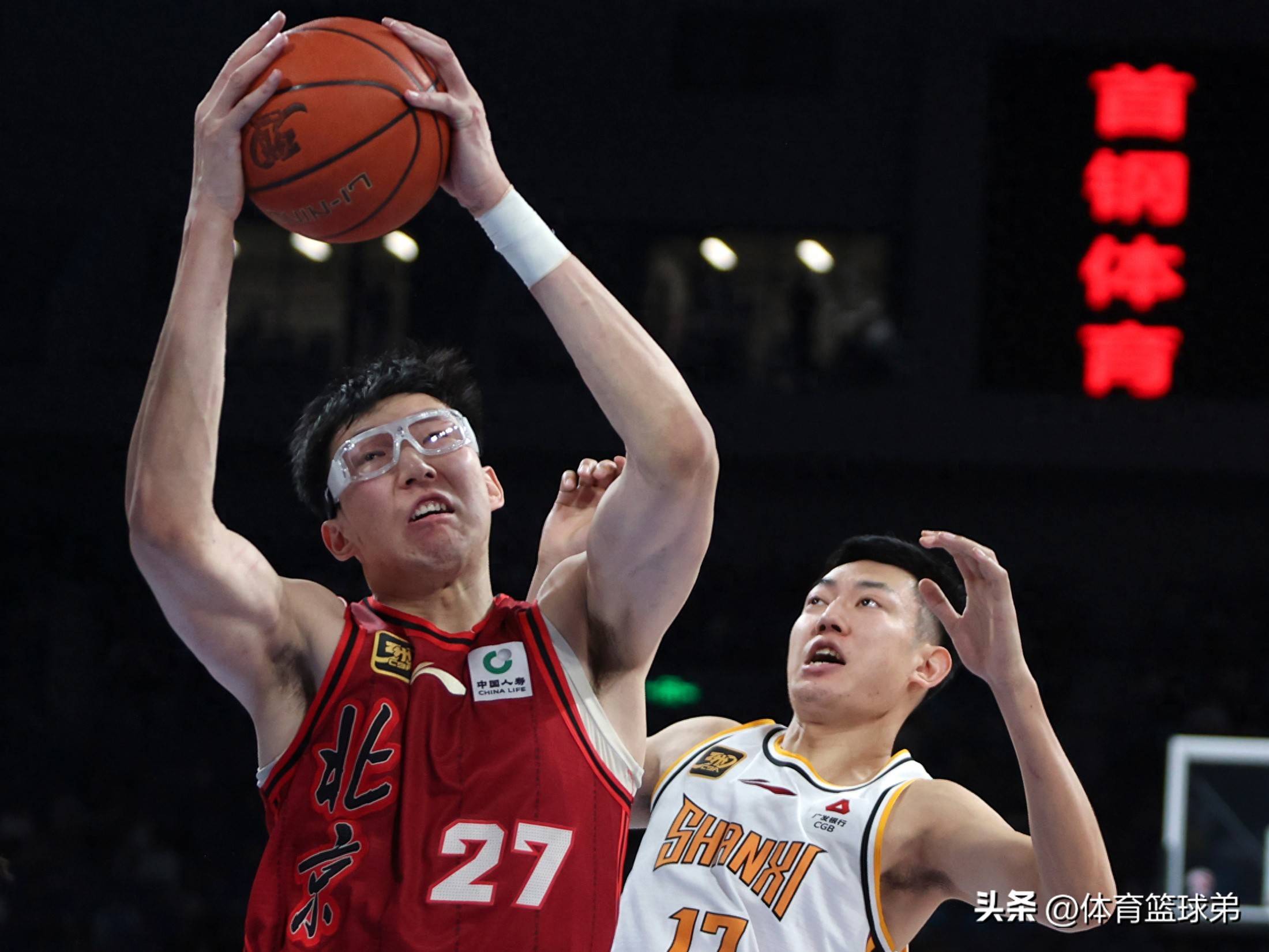 中国男篮NBA夏联集锦周琦17分9板，中国男篮胜黄蜂的简单介绍