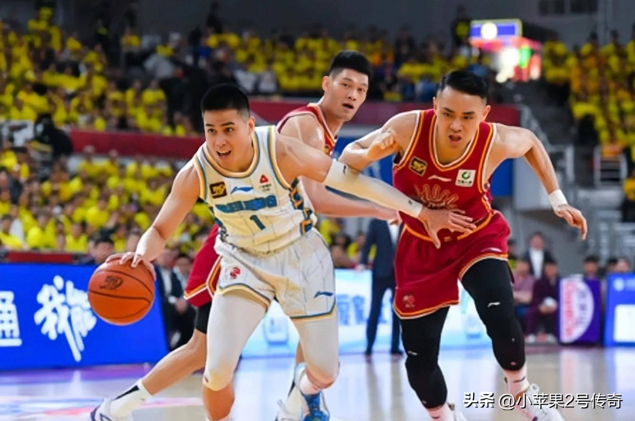 包含CBA官方发布北京男篮集锦：一起来回顾北京男篮的季后赛高光表现的词条