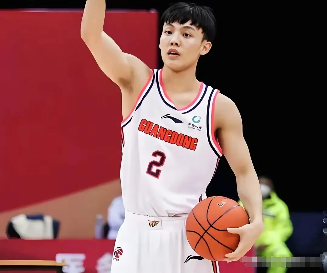 徐杰18+7+6广东逆转广州邹阳21分福建胜四川