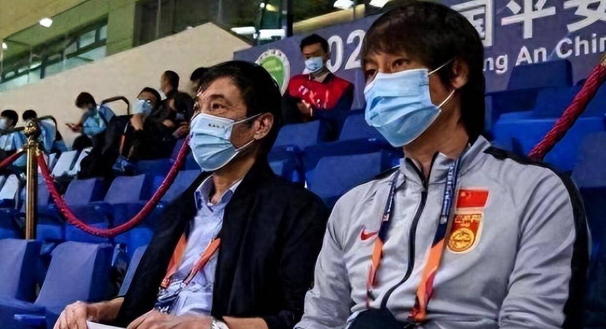 足坛反腐涉案高层全部获刑：陈戌源无期李铁被判20年