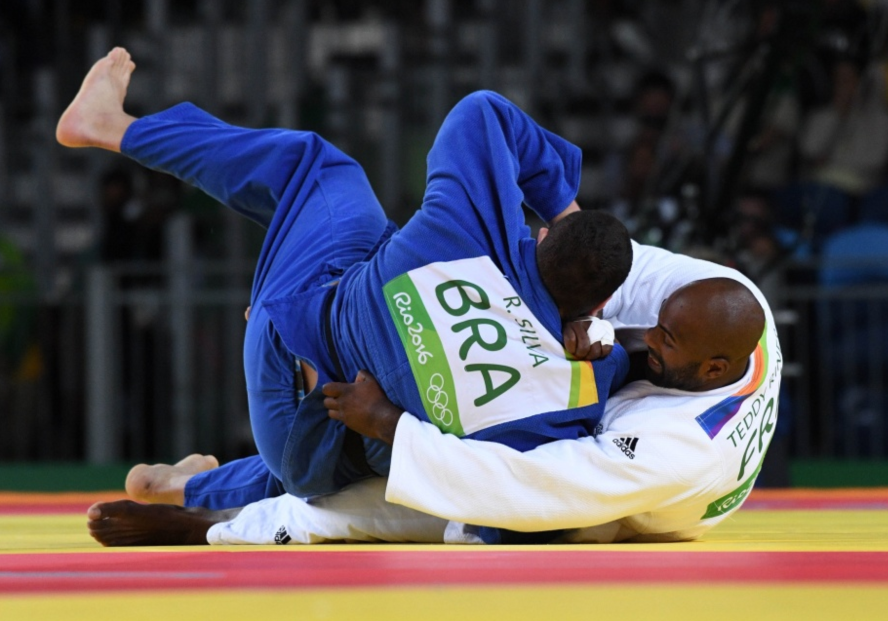 关于特内里费战胜对手，实现保级意义重大胜利的信息